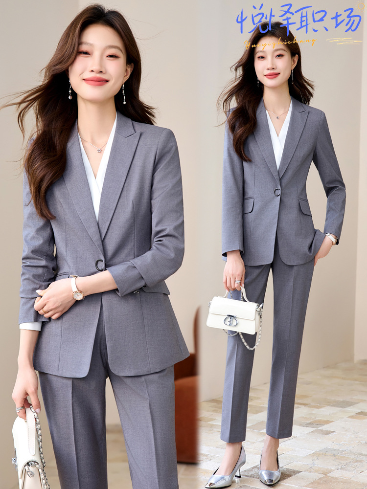 High End Women'S Formal Wear - Damen-Anzug-Set: Professionelle Kleidung mit Göttinnenartiger Ausstrahlung,