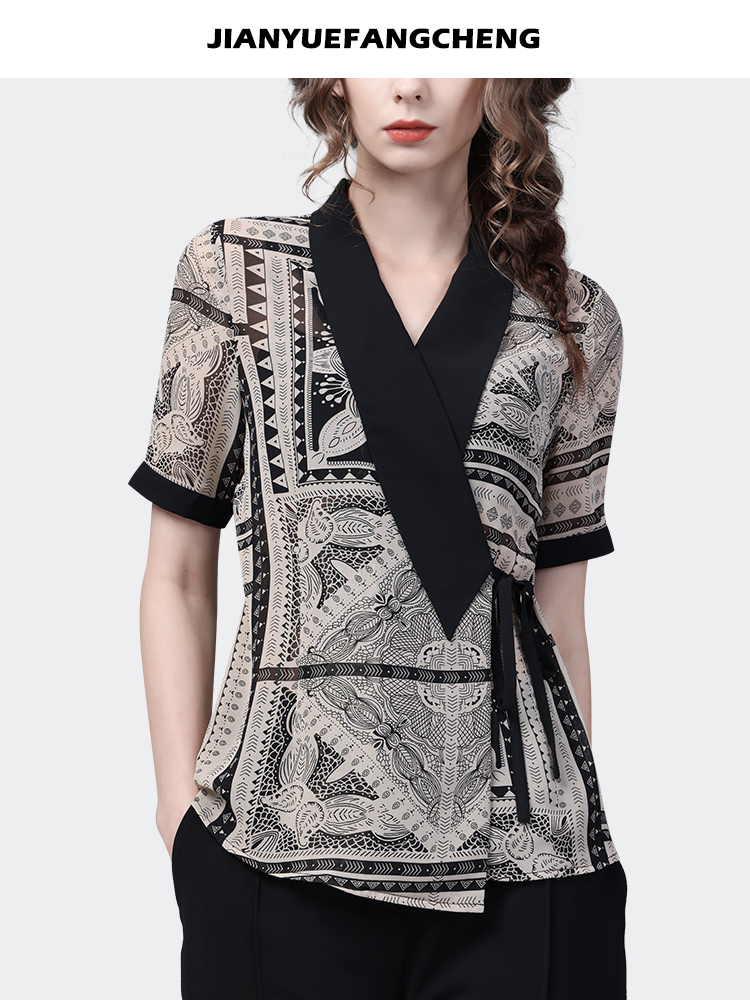 Luxuriöse Schwarz-Weiße Geomet – Women Formal Wear Stitching Bewertung und Preis